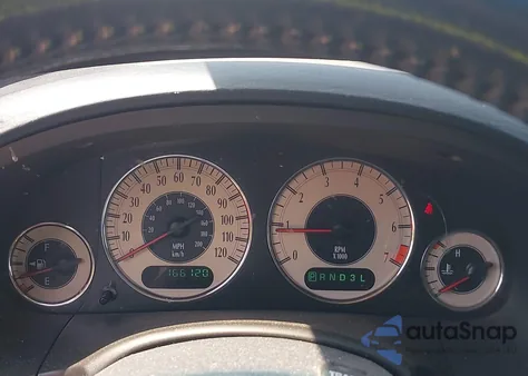 2002 Chrysler Town & Country Lxi z USA, uszkodzony, nr VIN 2C8GP54L12R638986